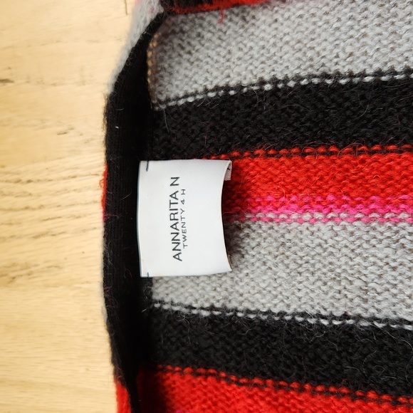 AnnaRita N Twenty 4 H Sweater Size Small - Picture 5 of 15